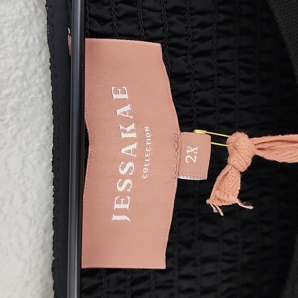 JessaKae Black and White Floral Dress - Picture 4 of 11